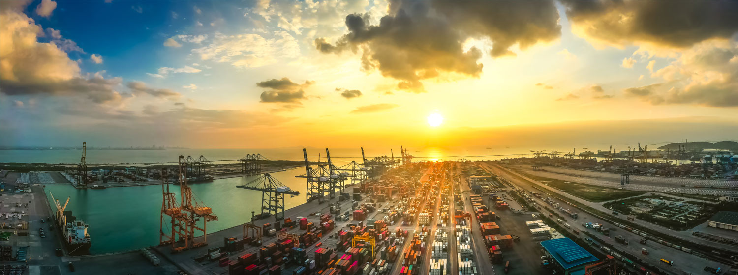 containers-port-bird-view